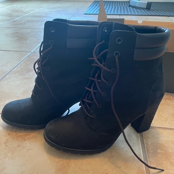 Timberlands Booties - Picture 4 of 4